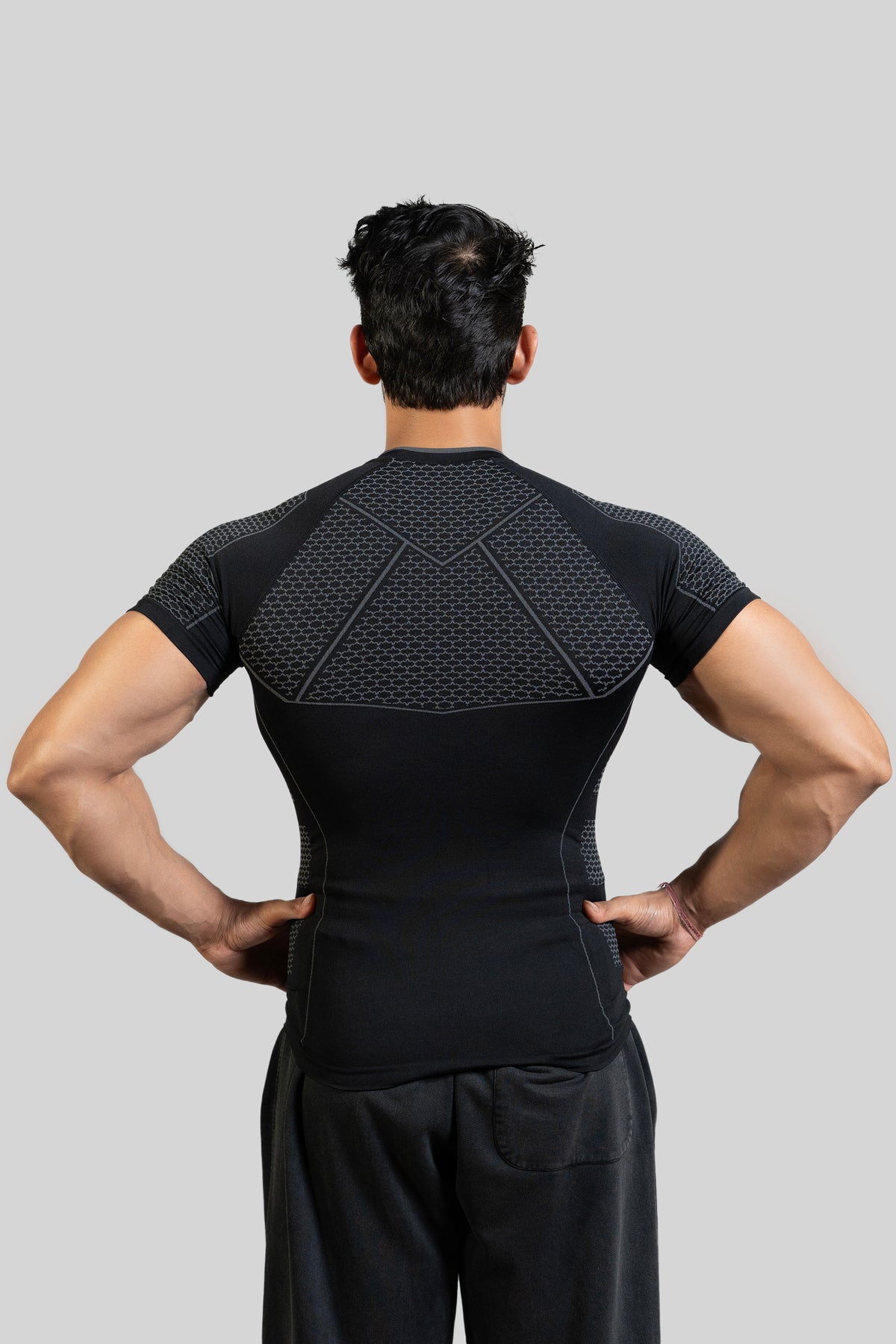 SHAARKX PHANTOM 2.0 SEAMLESS T-SHIRT - GREY