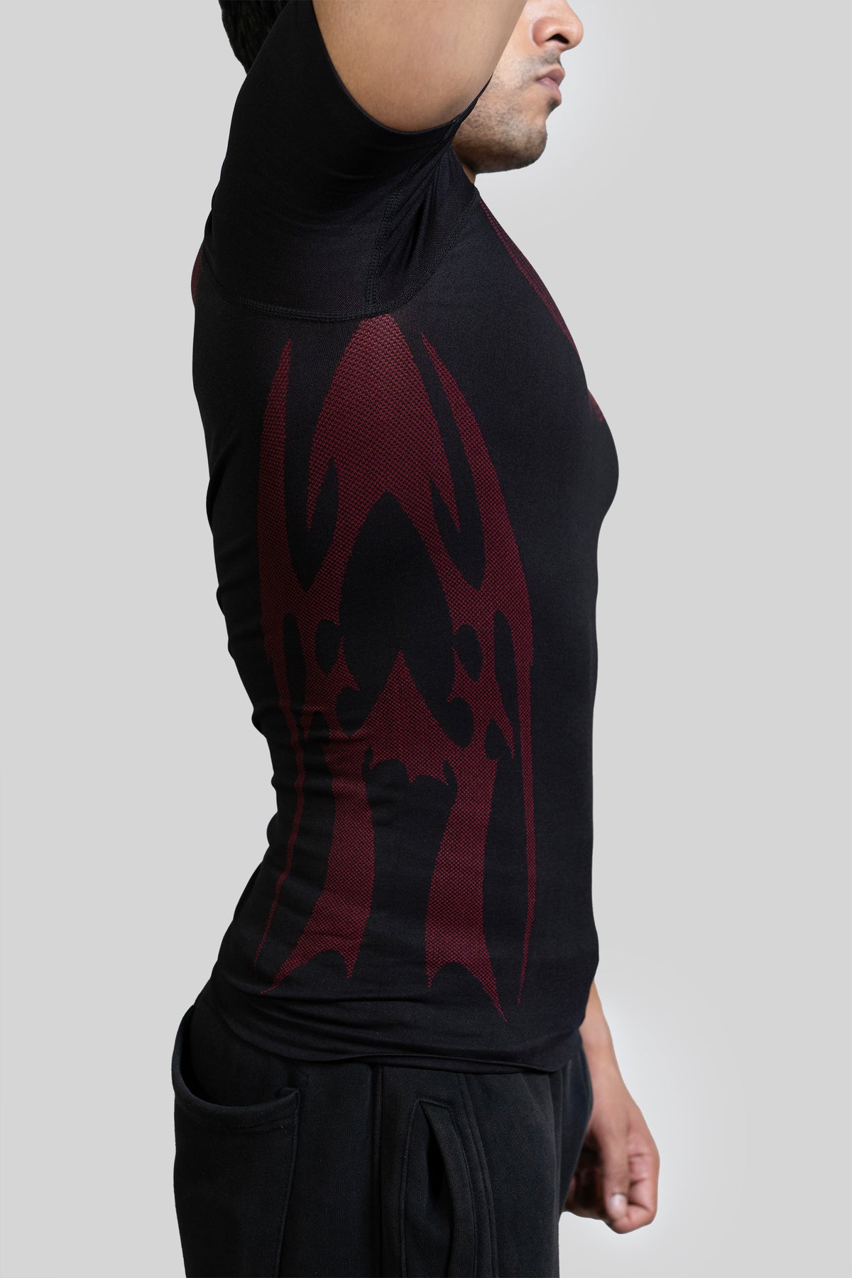 SHAARKX RAVEN SEAMLESS TSHIRT - BLOOD RED