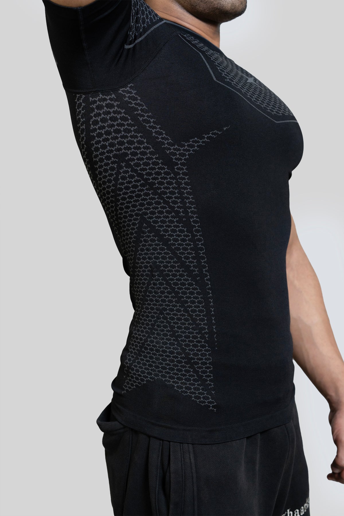SHAARKX TITAN SEAMLESS T-SHIRT - GUN METAL GREY