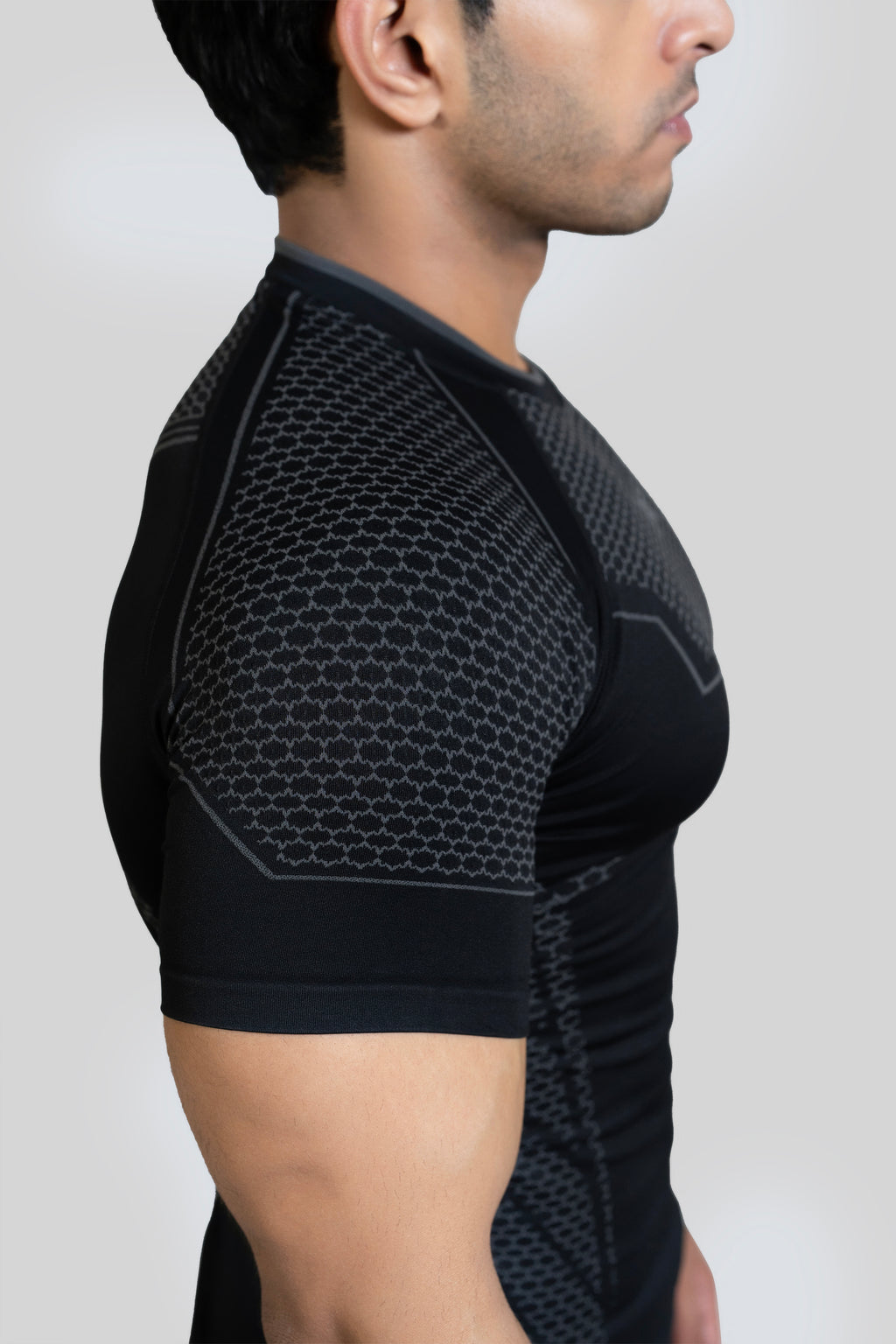 SHAARKX TITAN SEAMLESS T-SHIRT - GUN METAL GREY