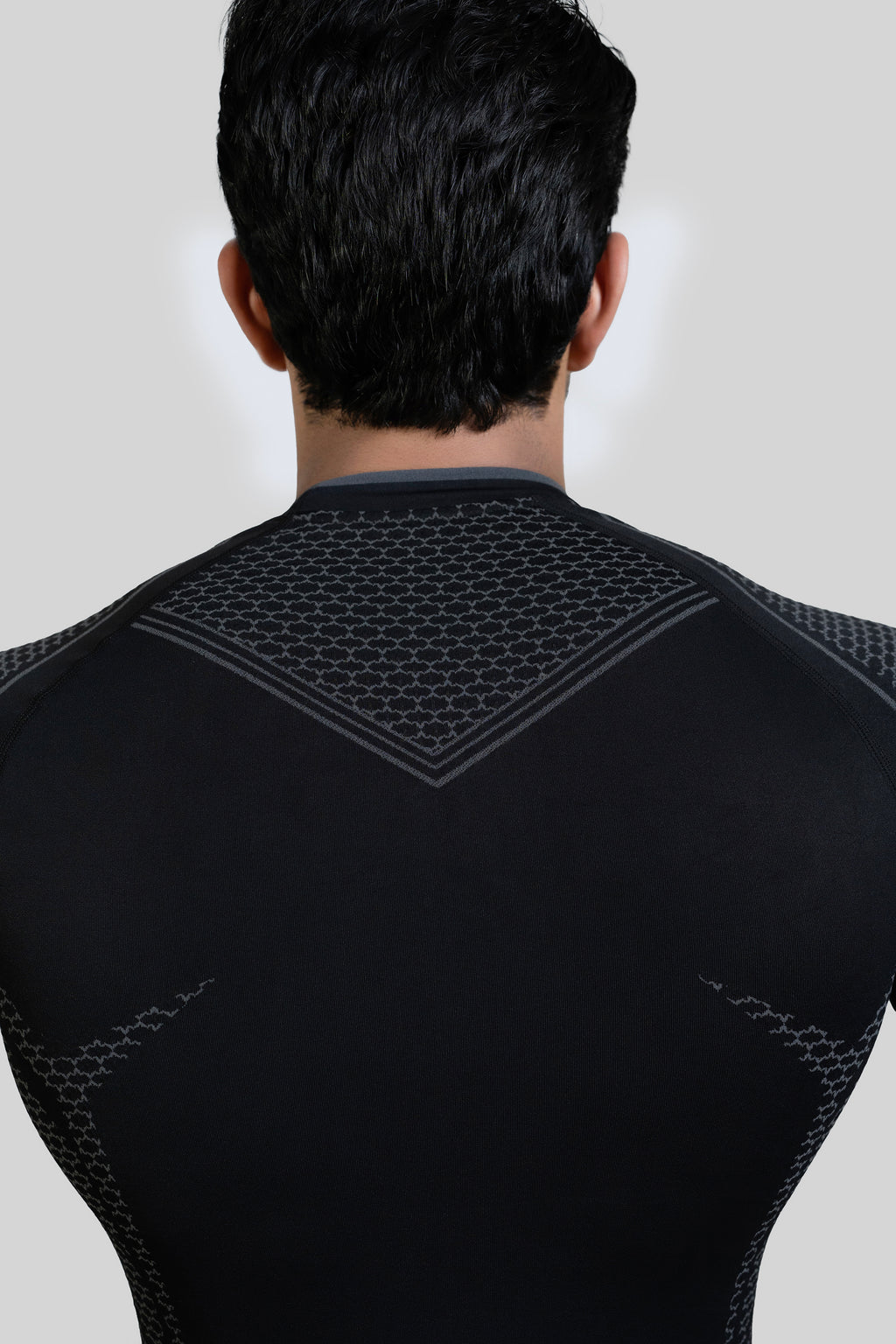 SHAARKX TITAN SEAMLESS T-SHIRT - GUN METAL GREY