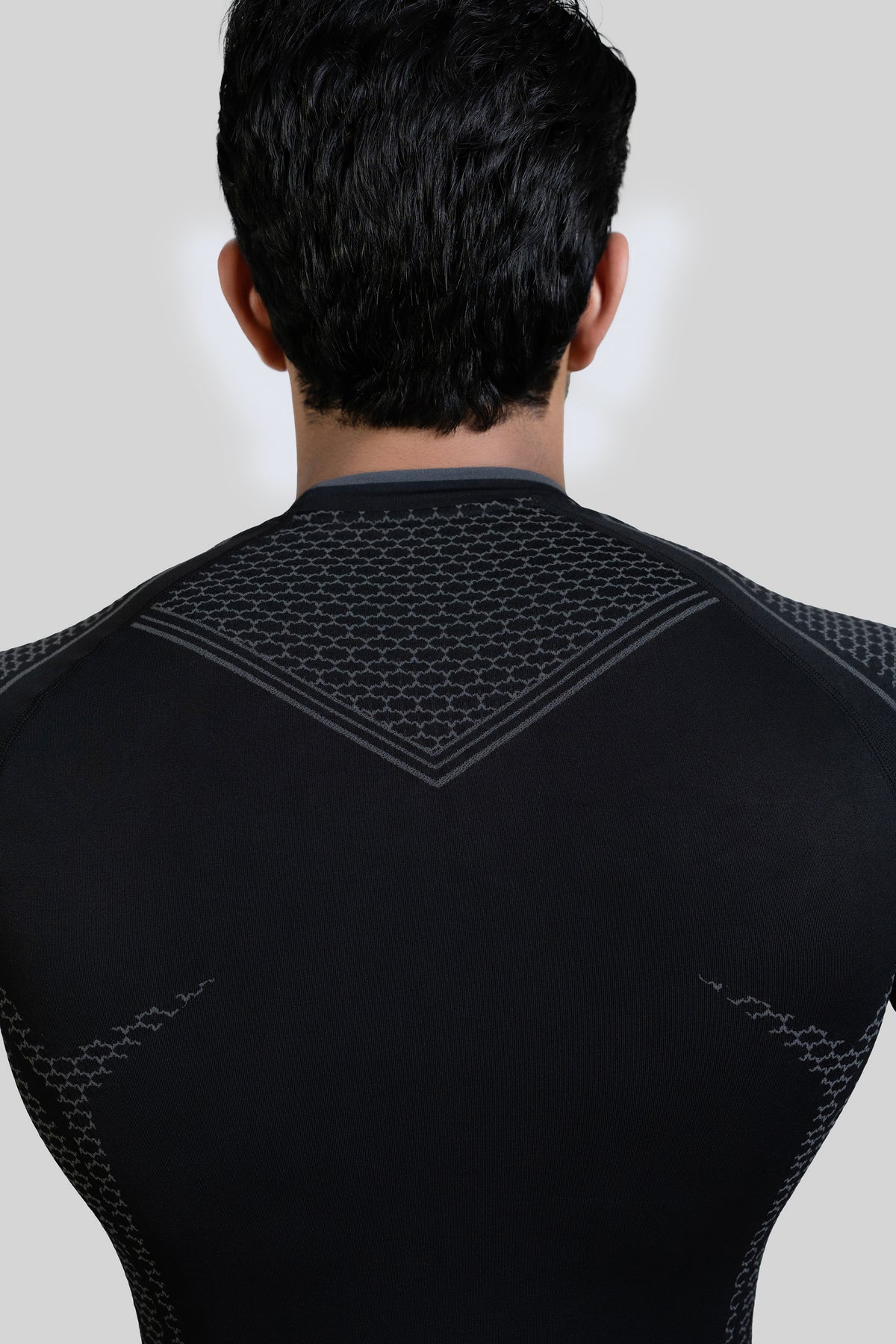 SHAARKX TITAN SEAMLESS T-SHIRT - GUN METAL GREY