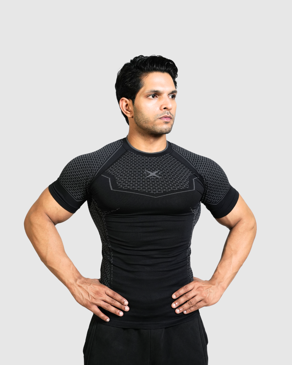 SHAARKX TITAN SEAMLESS T-SHIRT - GUN METAL GREY
